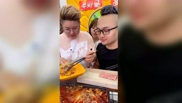 娱乐吃瓜酱复试
